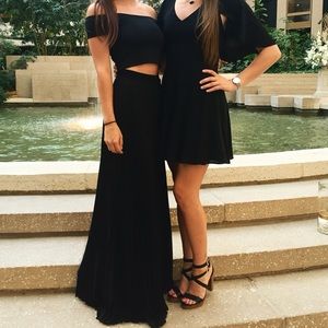 Black Pleated Maxi Skirt